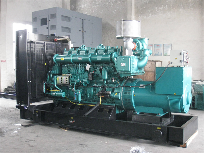 嘉禾200KW 柴油发电机的油耗是多少？
