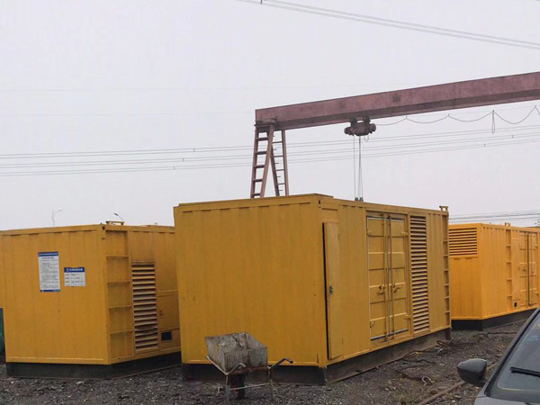 嘉禾100kw柴油发电机组每小时油耗？